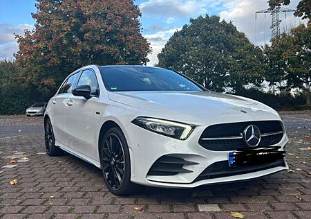 Mercedes-Benz A 250 gebraucht kaufen Mercedes-Benz A 250 A 250e AMG Line Night Paket Edition 2020