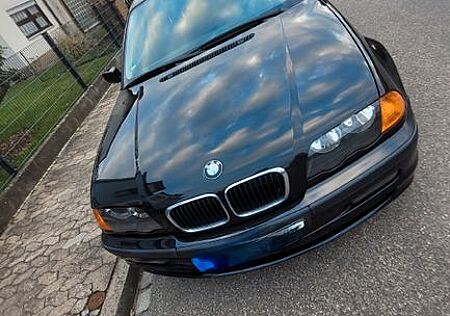 BMW 318i