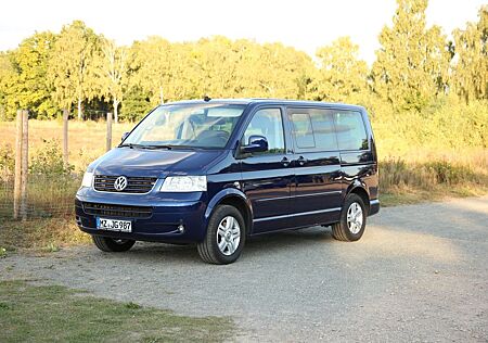 VW T5 Multivan Volkswagen Highline 2.5 TDi Standh., 2x SchTür