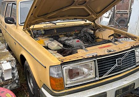 Volvo 245