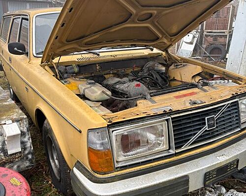 Volvo 245