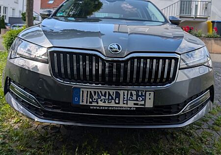 Skoda Superb 2.0 TDI SCR 147kW DSG STYLE COMBI STYLE