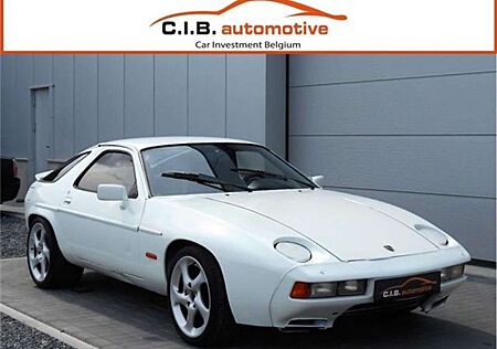 Porsche 928 S Restauratie Project - Projet de restaurati