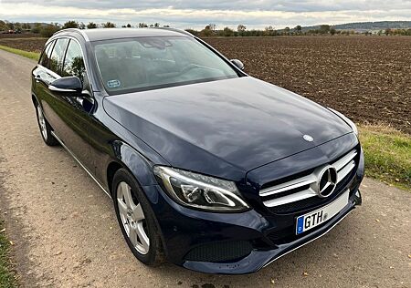 Mercedes-Benz C 220 CDI Avantgarde, LED,AHK,HUD, El. Heckkl.