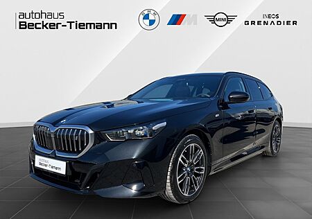 BMW i5 eDrive40 Touring M-Sport NP:95.355,- AHK Pano
