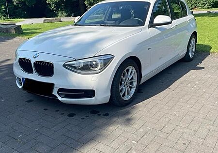 BMW 118d Sport Line