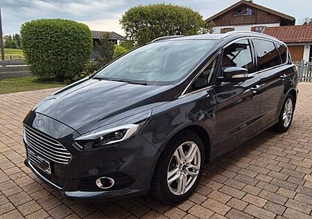 Ford S-Max 1,5 EcoBoost Titanium Titanium