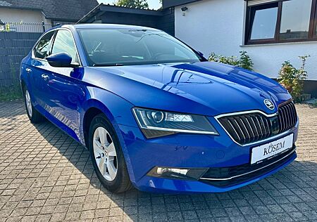 Skoda Superb Automatik Navi Garantie Service Tüv NEU