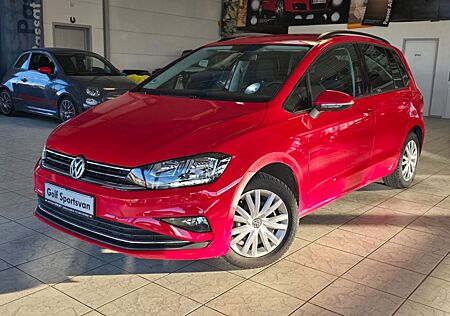 VW Golf Sportsvan Volkswagen VII Comfortline ACC SHZ RFK ALU