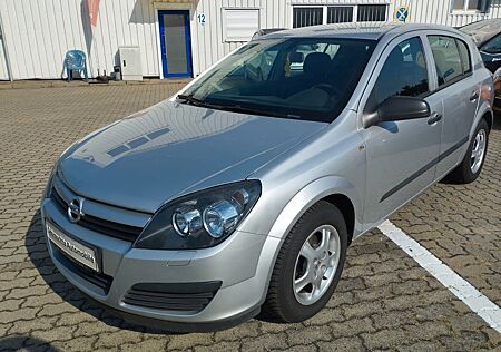 Opel Astra H Lim. Basis