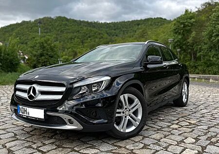 Mercedes-Benz GLA 220 d 4MATIC