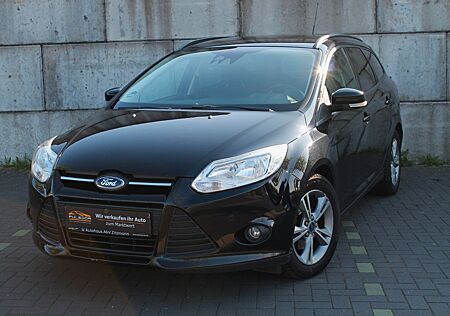 Ford Focus *AUTO-PARKEN *SHZ *NAVI *PDC *KLIMA