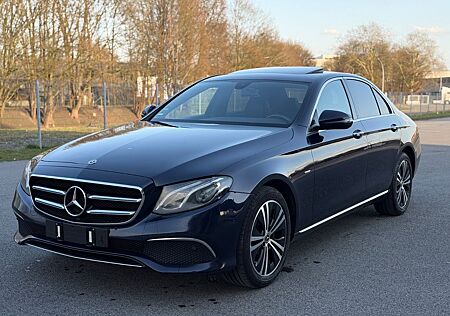 Mercedes-Benz E 220 d Schiebedach*Keyless*WideScreen*Kamera