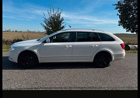 Skoda Superb 1.4 TSI Family Combi Family
