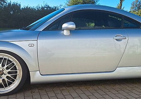 Audi TT Coupe 3,2 Liter-V6, DSG