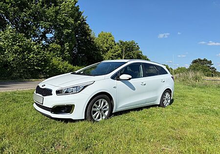 Kia Cee'd Sportswagon 1.4 CVVT Dream-Team Editio...