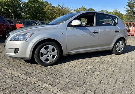 Kia Cee'd Ceed 1.4 CVVT LX