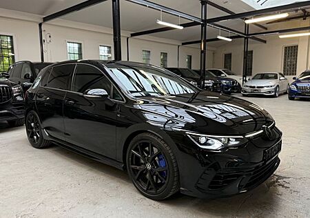 VW Golf Volkswagen VIII Lim. R 4Motion*PANO*GARANTIE*LEDER*H&K