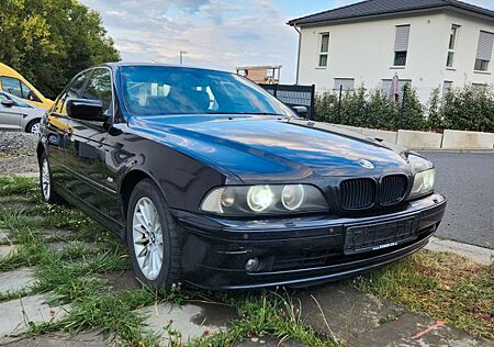 BMW 525d E39 Automatik EZ 2002 Saphirschwarz