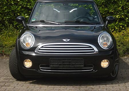 Mini Cooper Cabrio Automatik SHZ PDC Klimaaut.