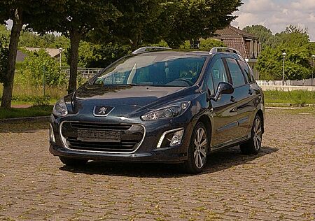 Peugeot 308 SW Access TÜV NEU 1 HAND PDC P-DACH