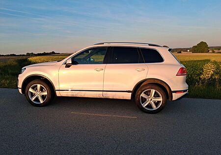VW Touareg Volkswagen 3.0 V6 TDI SCR Tiptronic BMT BlueMot...
