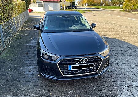 Audi A1 30 TFSI S tronic advanced Sportback advanced