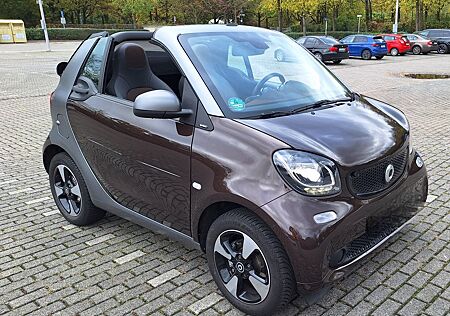 Smart ForTwo Cabrio Perfect 90 PSTwinamic Navi Klima Radio BT