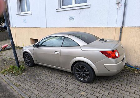 Renault Megane Coupé-Cabriolet Privilege 2.0 16V Exp...