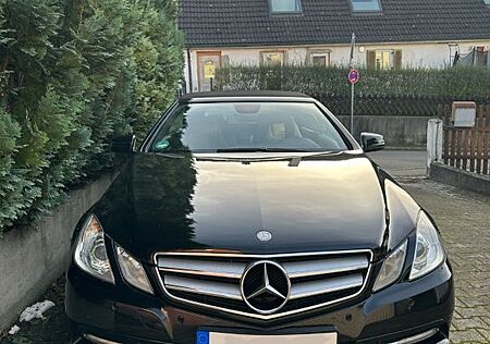 Mercedes-Benz E 220 Cabriolet CDI BlueEFF. AVANTGARD...