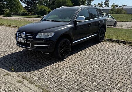 VW Touareg Volkswagen 3.0 V6 TDI Tiptronic Individual Indi...