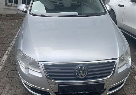 VW Passat Variant Volkswagen 2.0 TDI DPF BlueMot. Comfortl...