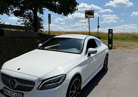 Mercedes-Benz C 400 4MATIC Autom. -