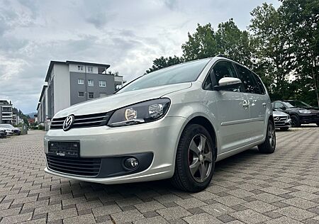VW Touran Volkswagen Comfortline*HU 01/2026*8-fach bereift*