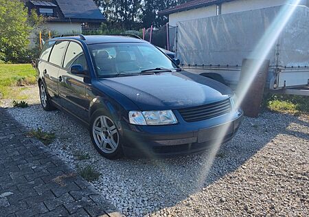 VW Passat Variant Volkswagen 1.8 Highline Variant Highline