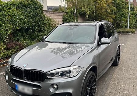 BMW X5 xDrive30d -M Paket B&O Apple CarPlay SHZ Pano