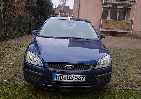 Ford Focus 1,4 Fun X Fun X