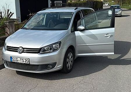 VW Touran Volkswagen 1.4 TSI 103kW -
