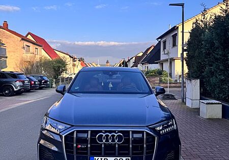 Audi SQ7 TDI quattro tiptronic -