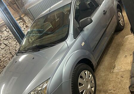 Ford Focus 1,6 Ti-VCT Trend Trend