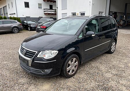 VW Touran Volkswagen Highline *TÜV 2027*
