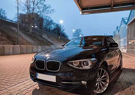 BMW 120d xDrive · Pano · Leder · Xenon · Sport