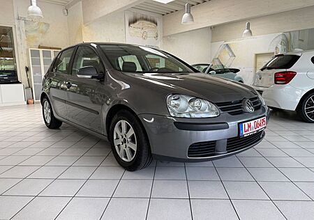 VW Golf Volkswagen V Lim. Trendline