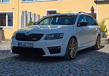 Skoda Octavia 2.0 TSI RS Combi RS