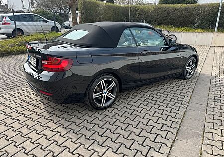 BMW 220d Cabrio Sport Line/SHZ/NAVI/LEDER