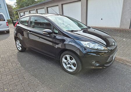 Ford Fiesta TÜV, Inspek. NEU, Klima, Einparkh., Sitzh