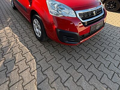 Peugeot 1.  HAND -TÜV NEU-OHNE MÄNGEL-SCHECKHEFTGEPFLEGT