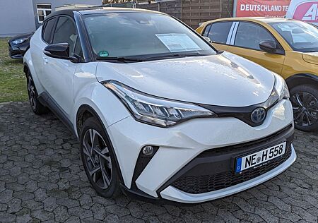 Toyota C-HR 2.0 Hybrid Team Deutschland