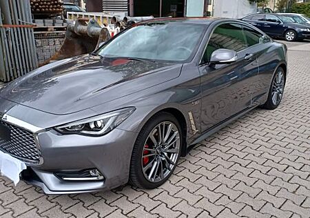 Infiniti Q60 3.0l AWD V6 405 PS