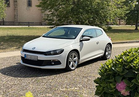 VW Scirocco Volkswagen 2.0 TSI - R